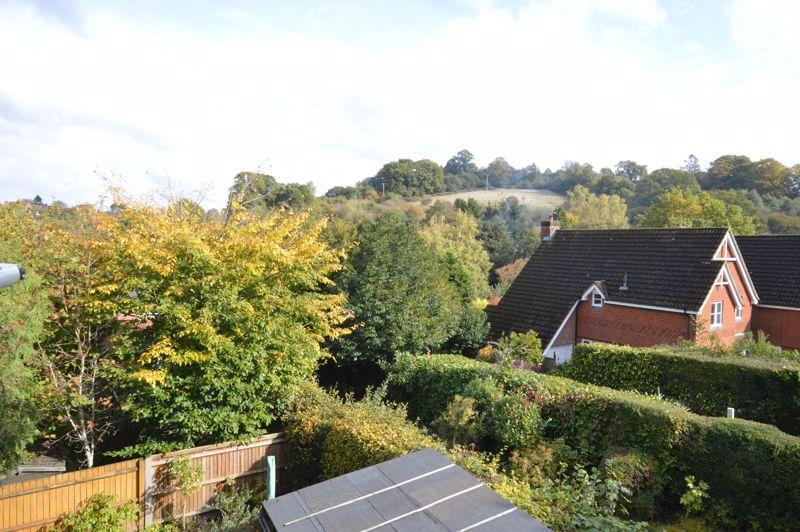 Camelsdale Road, Haslemere 3 bed detached house £550,000