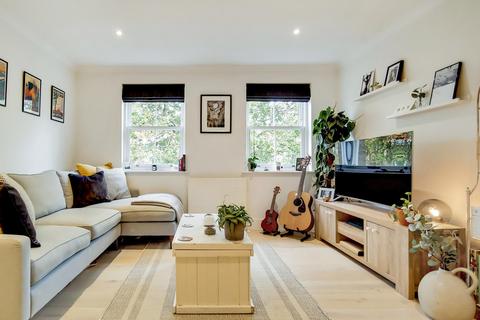2 bedroom flat for sale - George Mews, London SW9