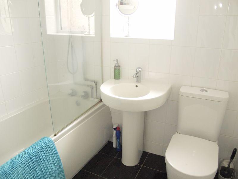 Family Bathroom/WC