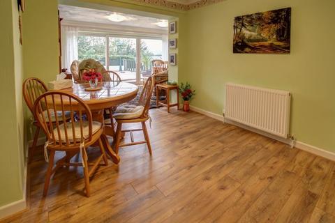 6 Branscombe Close, Exeter, EX4 1RW