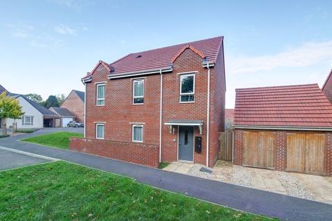 41 Staddle Stone Road, Exeter, EX1 3FS