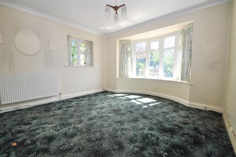 29 Hessle Grove, Epsom, KT17 1JS