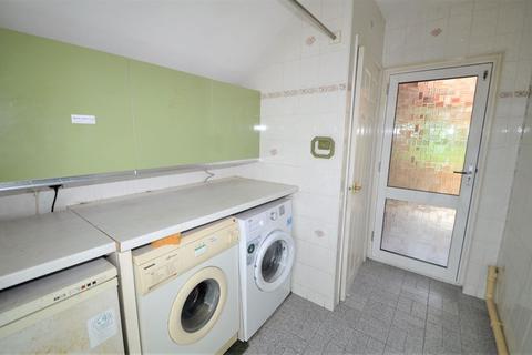 29 Hessle Grove, Epsom, KT17 1JS