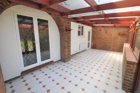 29 Hessle Grove, Epsom, KT17 1JS