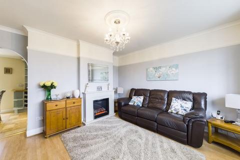 66 Erriff Drive, South Ockendon, RM15 5AY