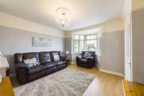 66 Erriff Drive, South Ockendon, RM15 5AY