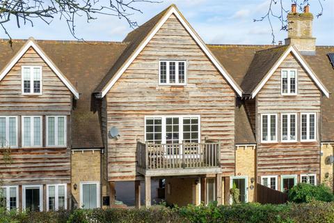 18 Black Barn Close, Lower Somersham, Ipswich, IP8 4PX