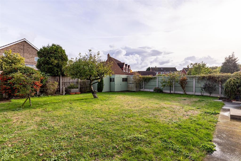 Weymouth Crescent, Scunthorpe 3 bed detached house £200,000