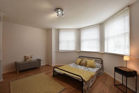 Studio for sale, Surbiton Road, Kingston, KT1