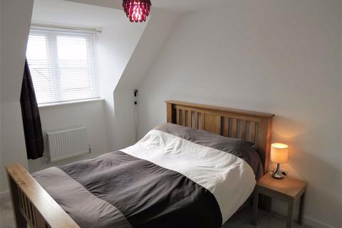 1 Course Meadow, Purton, Swindon, SN5 4GL