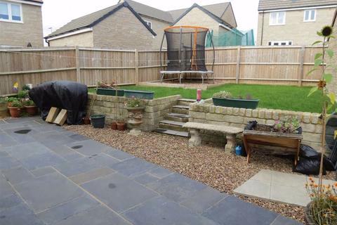 1 Course Meadow, Purton, Swindon, SN5 4GL