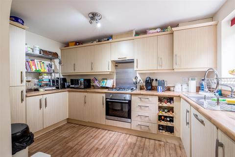 19 Imperial Close, Bailiff Bridge, Brighouse, HD6 4DF