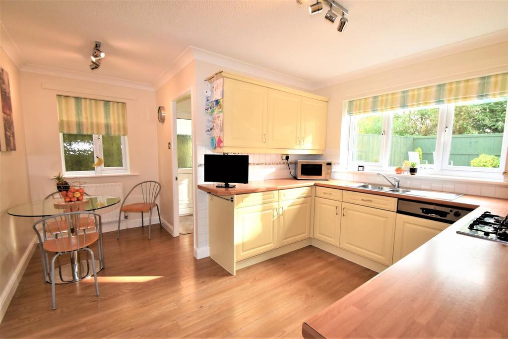 Kitchen/breakfast area
