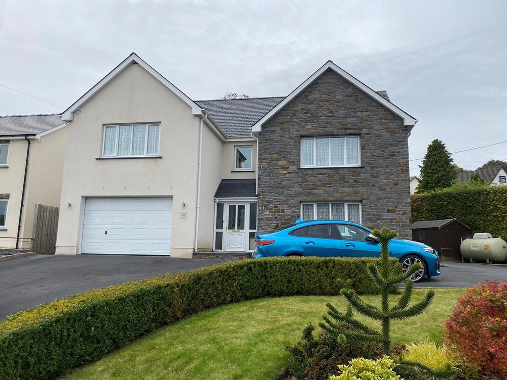 Llanwnnen, Lampeter, SA48 6 bed detached house £425,000