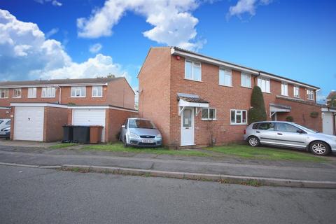5 Booths Close, Welham Green, Hatfield, AL9 7NW