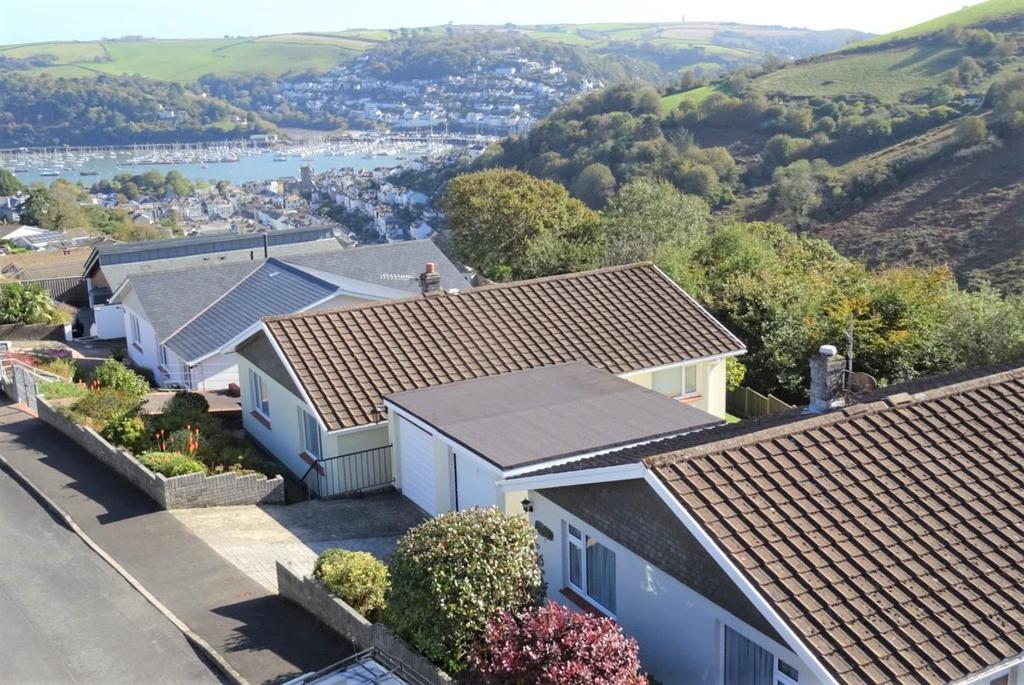 Churchfields West, Dartmouth 4 bed detached bungalow £475,000