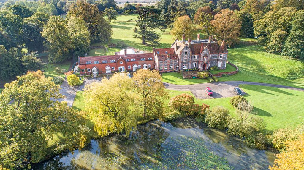 Bradfield Hall, Bradfield Combust 2 bed terraced house for sale £250,000