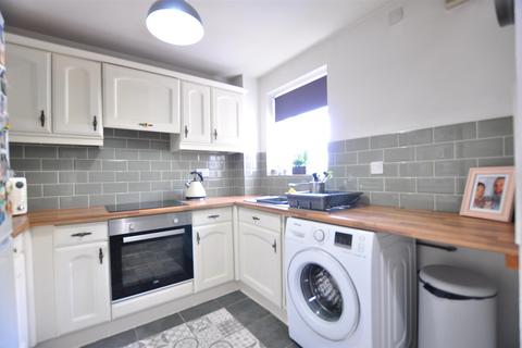 14 Allsops Close, Rowley Regis, B65 8JB