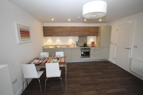 26 Baywillow Avenue, Carshalton, SM5 2AX