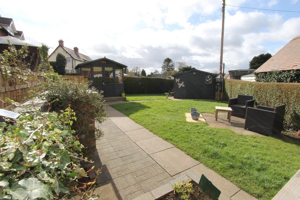 Belbroughton Road, Clent, Stourbridge, DY9 4 bed semidetached house
