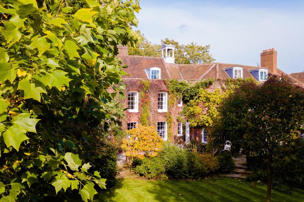 Coopersale Lane, Theydon Garnon, Epping 4 bed mews for sale £1,850,000