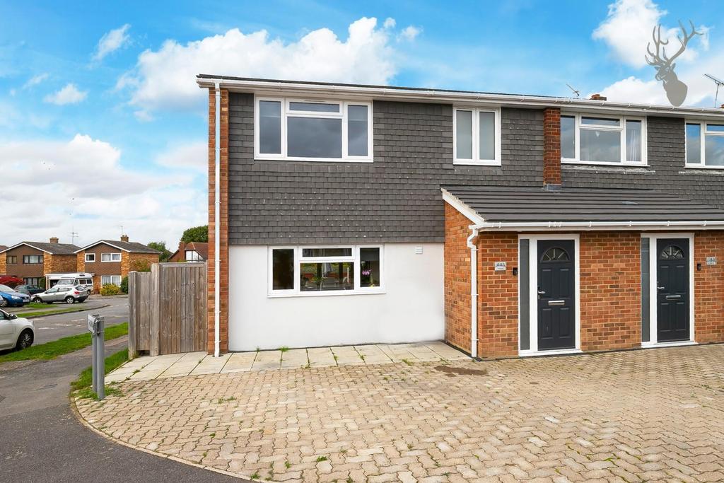 Thornhill, North Weald, Epping 3 bed end of terrace house £500,000