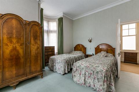 44 Fitzjames Avenue, London, W14 0RR
