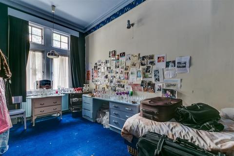 44 Fitzjames Avenue, London, W14 0RR