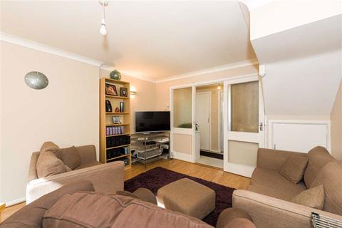 19 The Orchard, Epsom, KT17 1NN