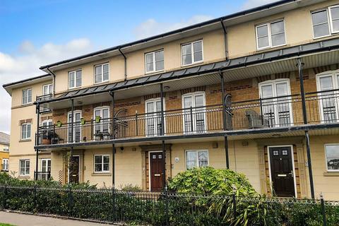 10 Eugene Way, Eastbourne, BN23 5BH