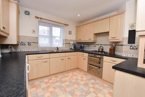 10 Eugene Way, Eastbourne, BN23 5BH
