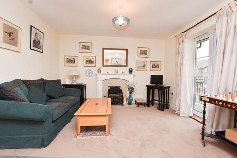 10 Eugene Way, Eastbourne, BN23 5BH