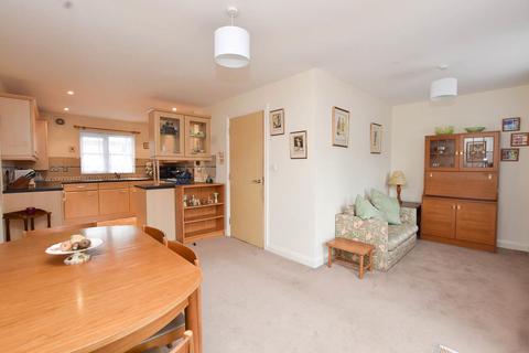 10 Eugene Way, Eastbourne, BN23 5BH