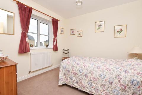 10 Eugene Way, Eastbourne, BN23 5BH