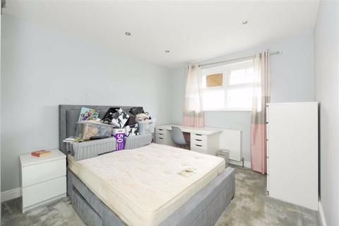 22 Emily Davison Drive, Epsom, KT18 5QH