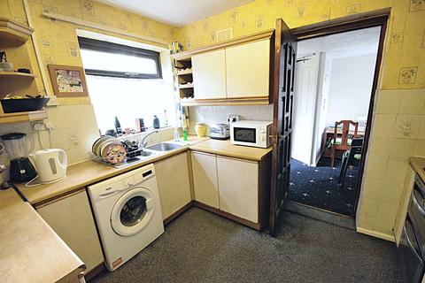 94 Lightbounds Road, Bolton, BL1 5UP