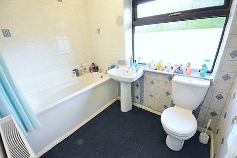 94 Lightbounds Road, Bolton, BL1 5UP