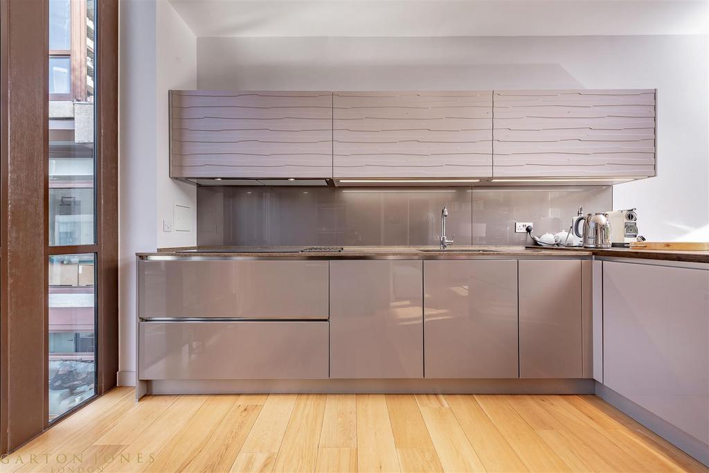 Kitchen (4).jpg