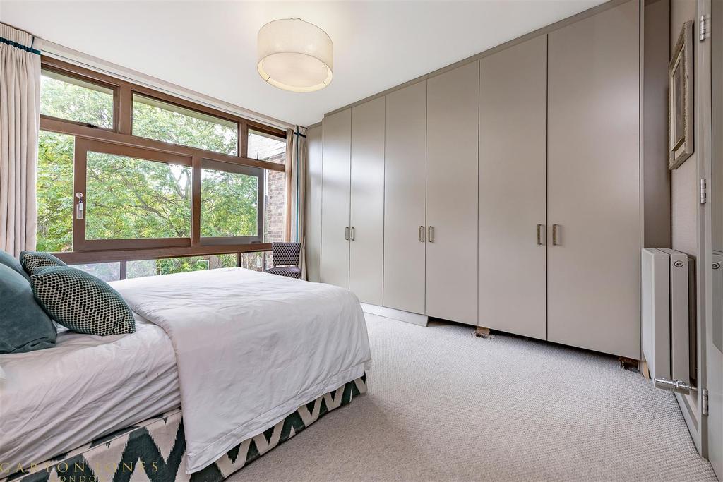 Bedroom (2).jpg