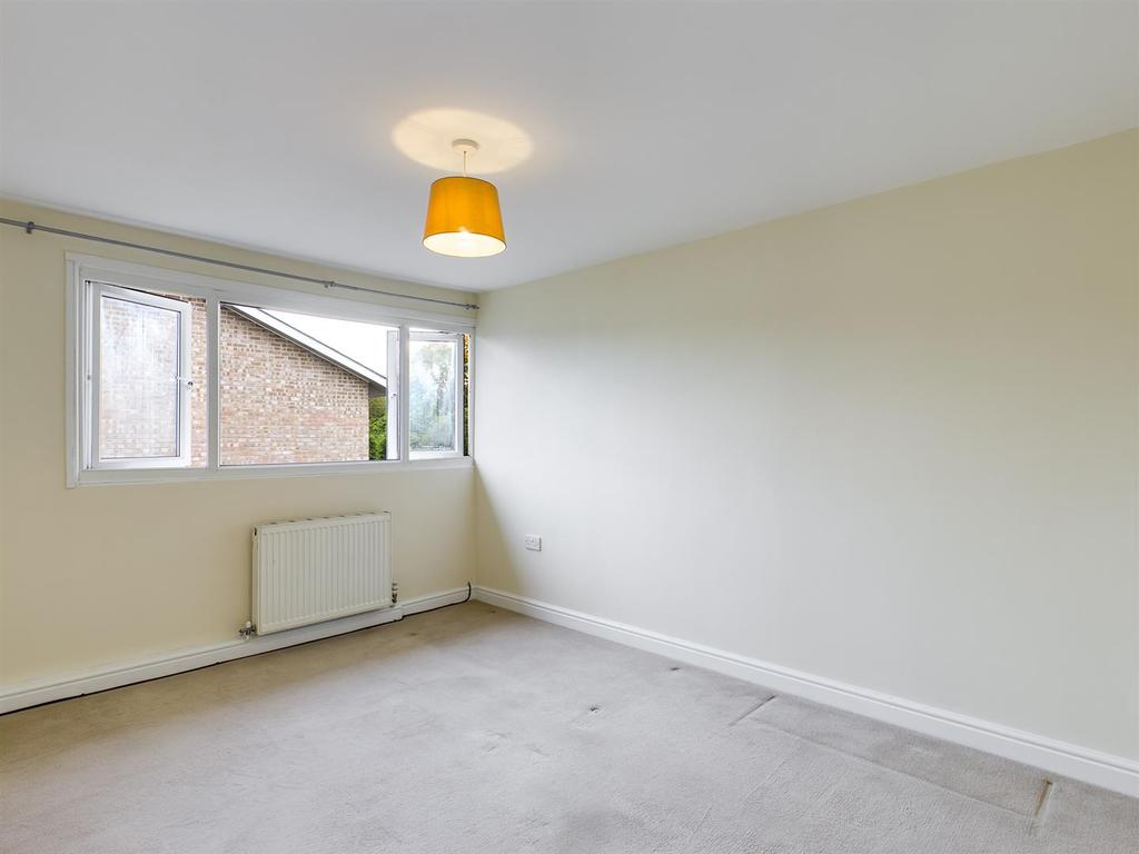 Millard Close, Basingstoke 1 bed £140,000