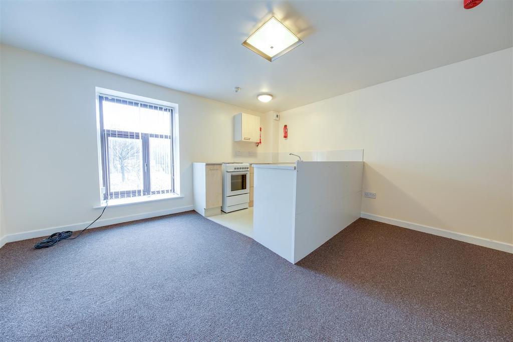 Cowpe View Apartments, Waterfoot, Rossendale Studio £350 pcm (£81 pw)