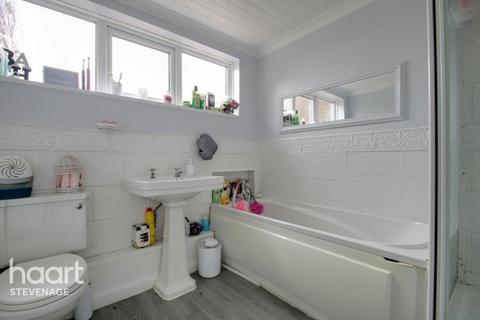 50 Upper Sean, Stevenage, SG2 9XW