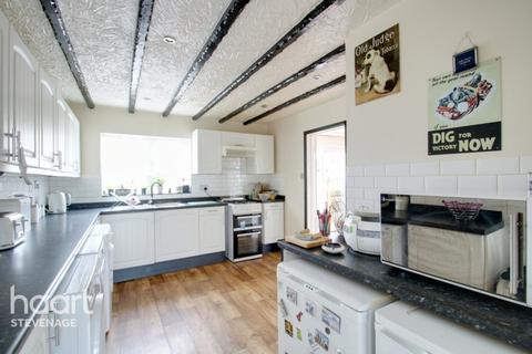 50 Upper Sean, Stevenage, SG2 9XW