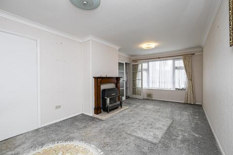 86 Pancroft, Abridge, Romford, RM4 1DA