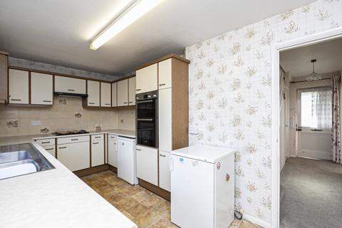 86 Pancroft, Abridge, Romford, RM4 1DA