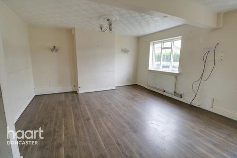 2 High Hazel Road, Moorends, Doncaster, DN8 4QB