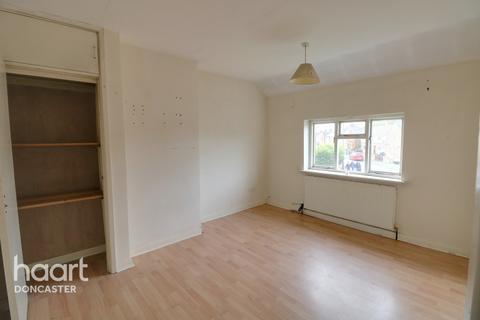 2 High Hazel Road, Moorends, Doncaster, DN8 4QB