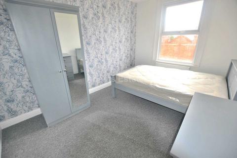 1 bedroom flat to rent, Tilehurst Road, Reading