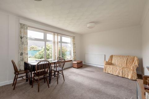 22 Drum Brae Walk, Edinburgh, EH4 8DQ
