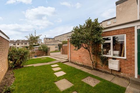 22 Drum Brae Walk, Edinburgh, EH4 8DQ